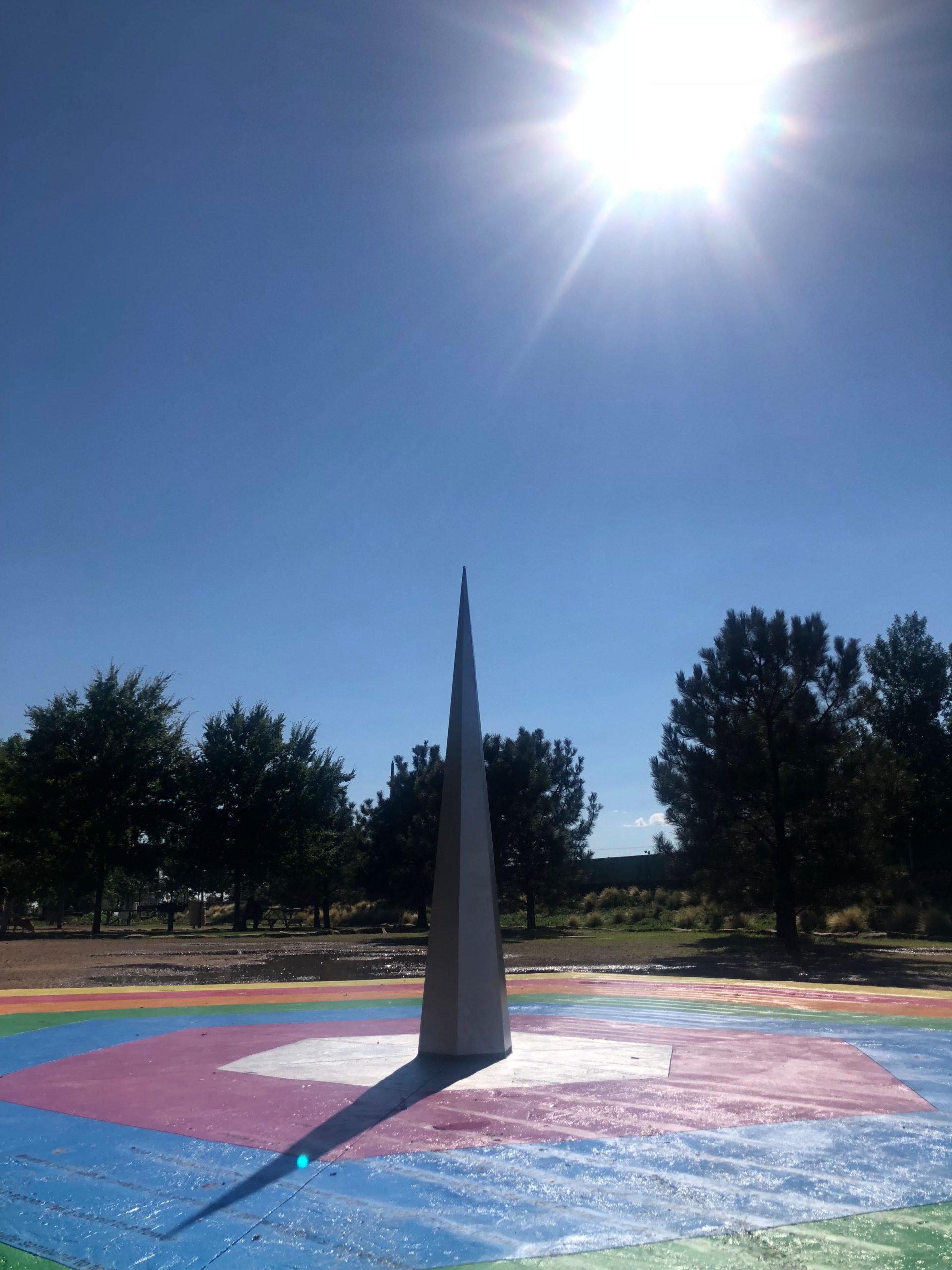 Eduardo Navarro: galactic playground (Fig. 2)