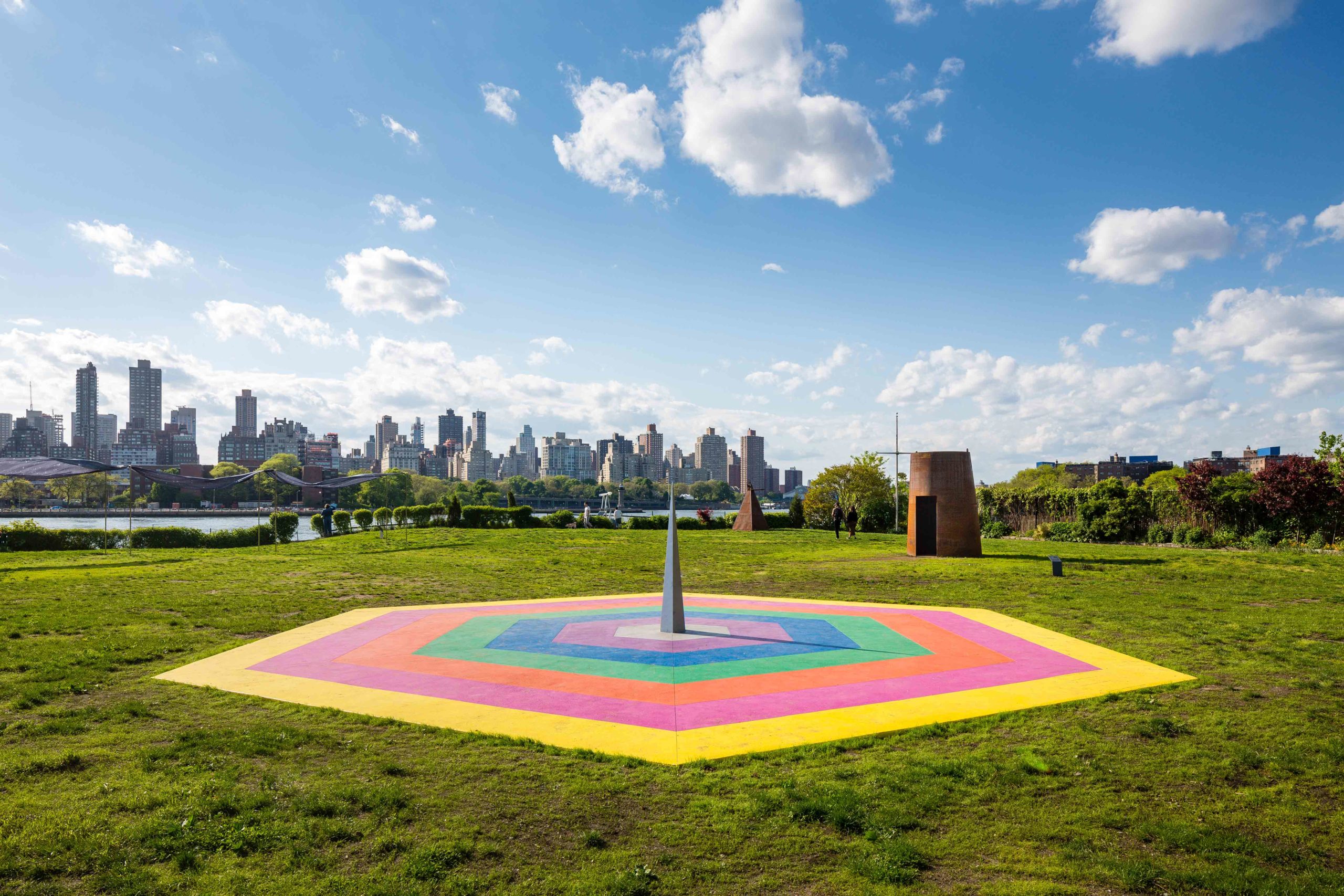 Eduardo Navarro: galactic playground (Fig. 13)