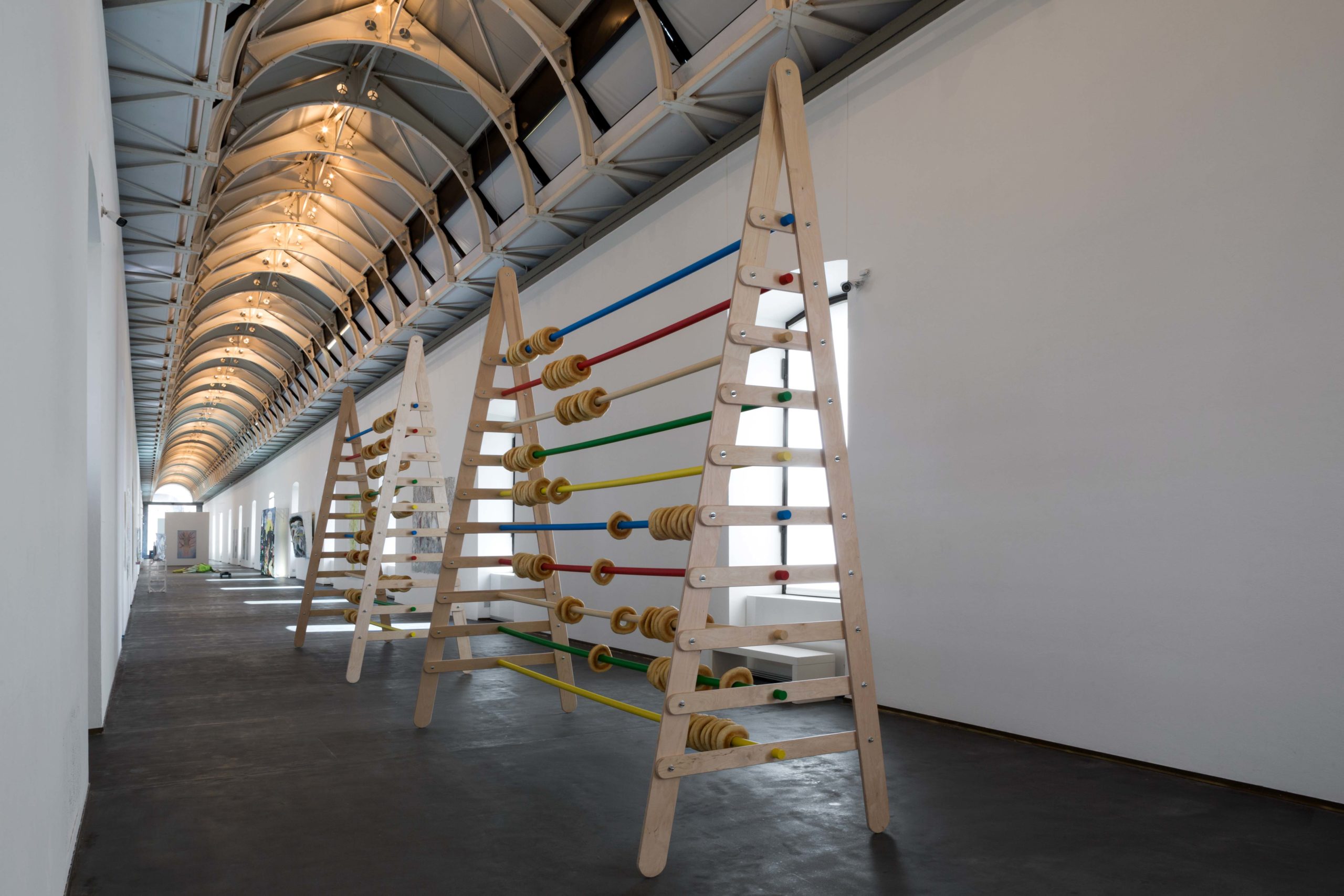 Eduardo Navarro: celestial numbers (Fig. 1)