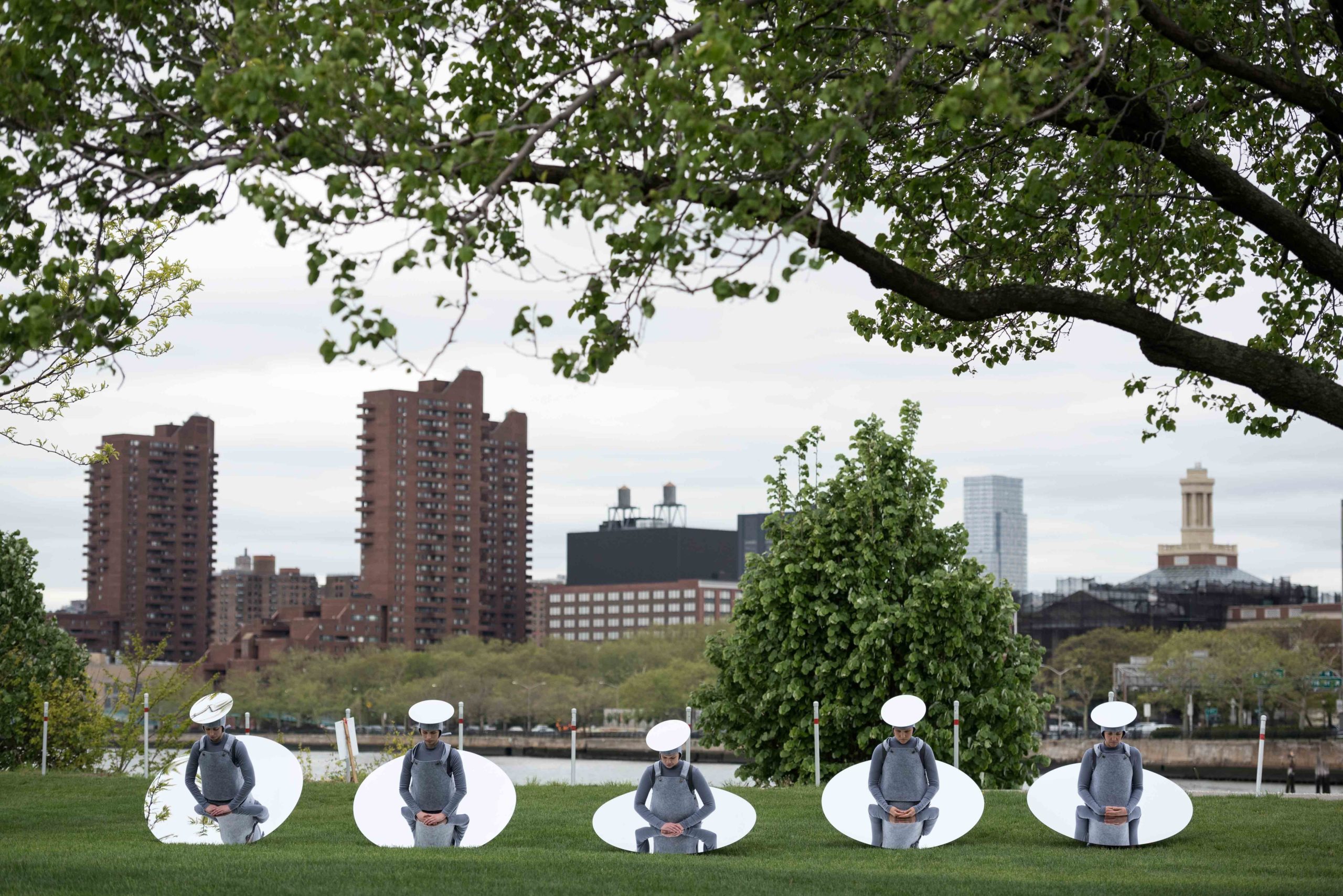 Eduardo Navarro: instructions from the sky (Fig. 7)