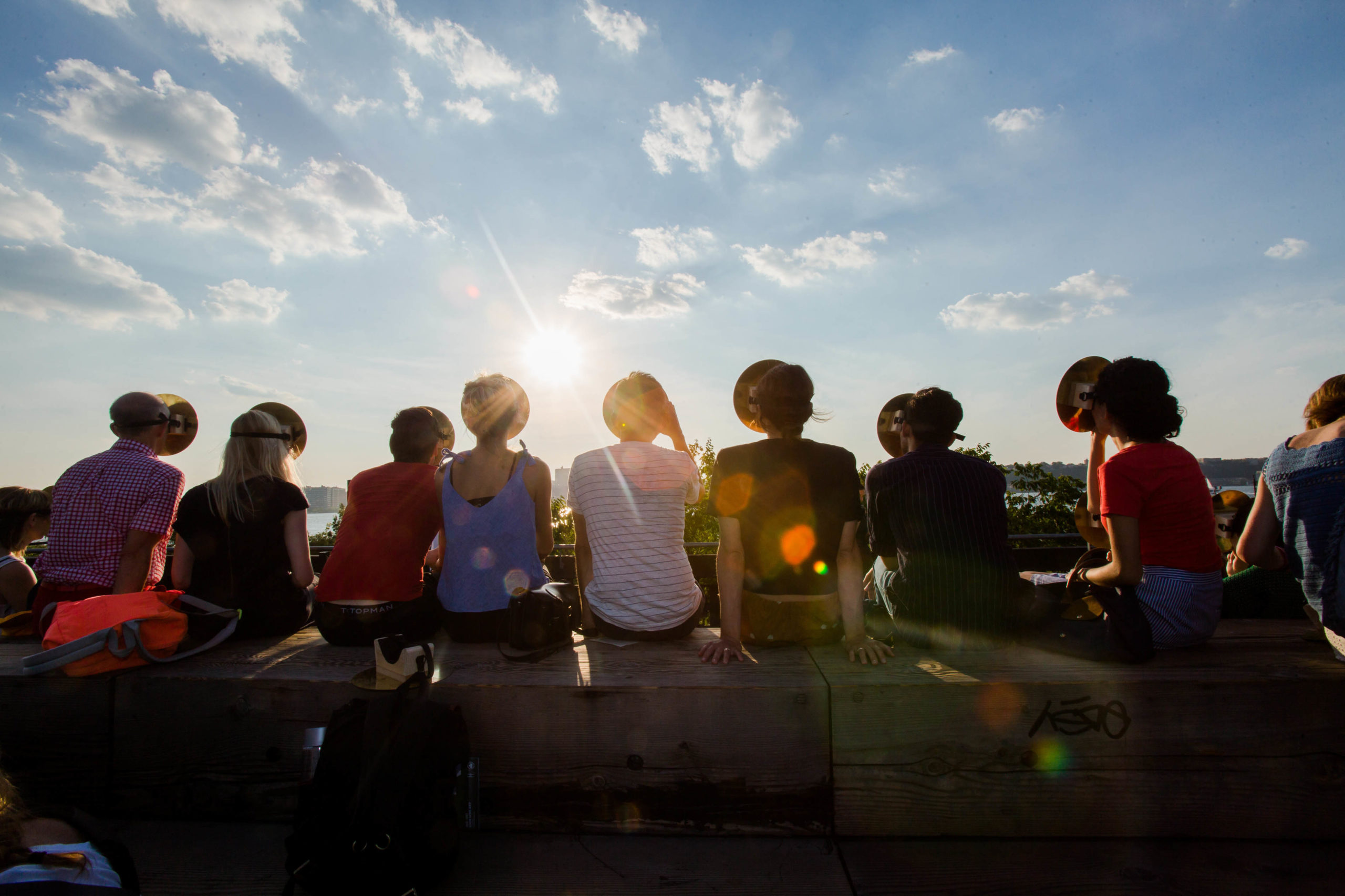 Eduardo Navarro: we who spin around you (Fig. 2)