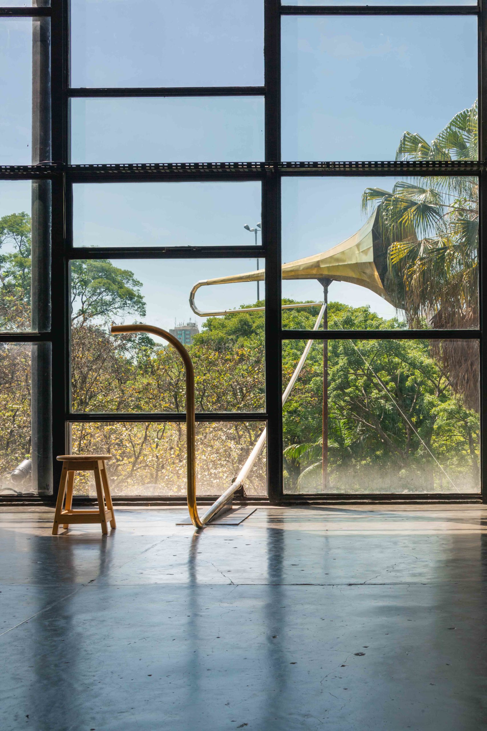 Eduardo Navarro: sound mirror (Fig. 4)