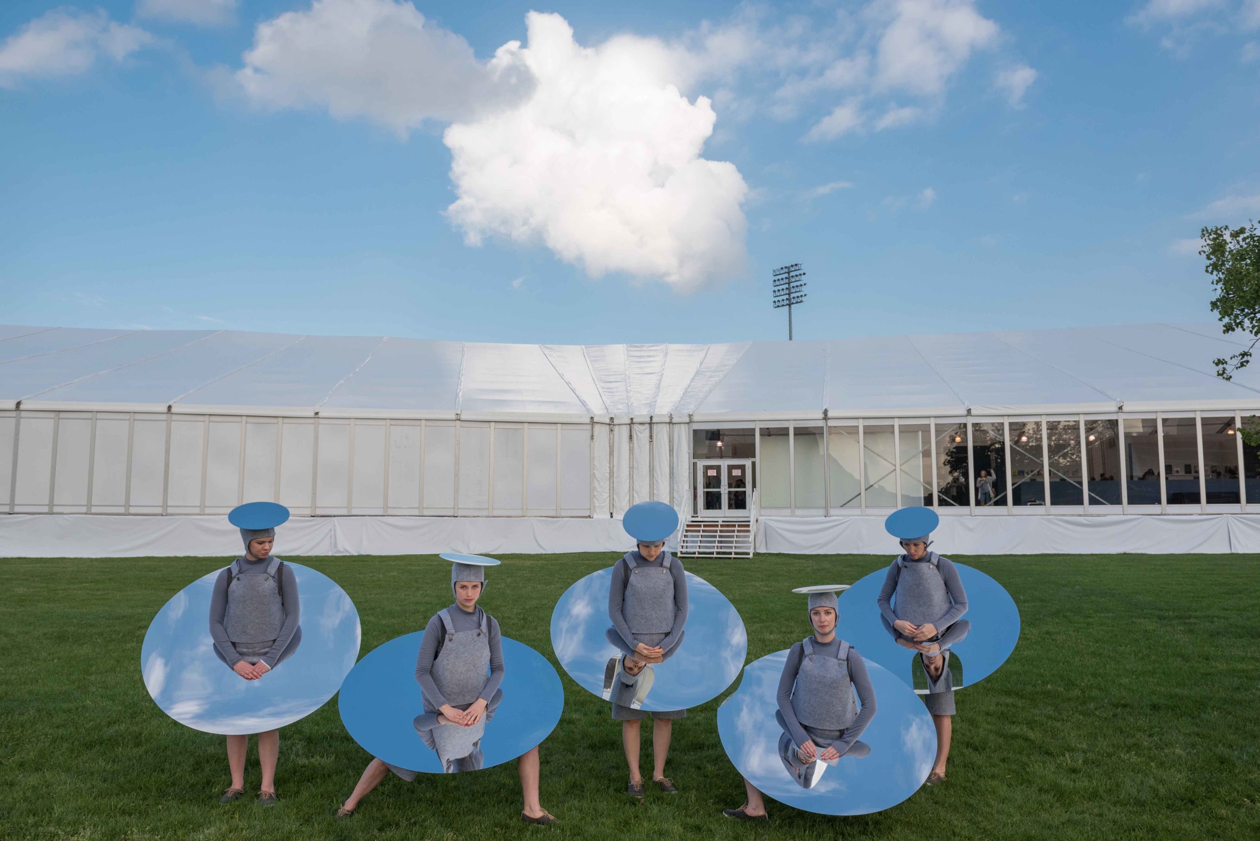 Eduardo Navarro: instructions from the sky (Fig. 3)