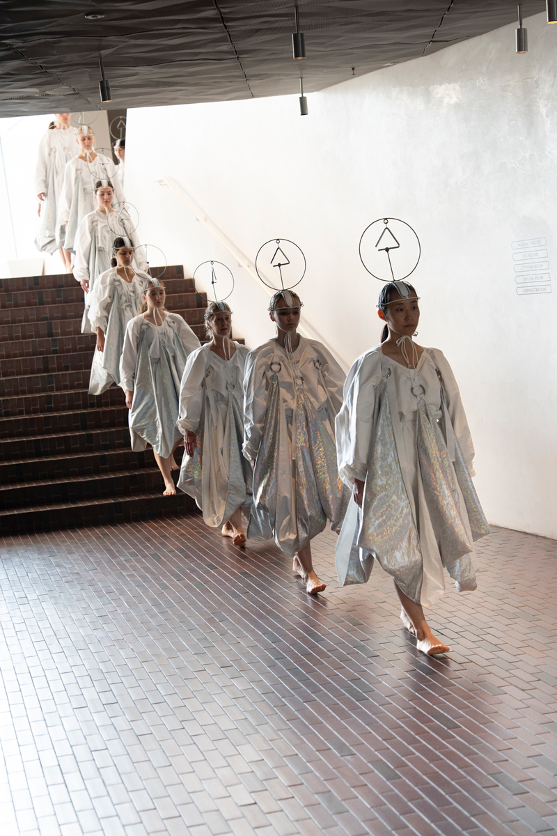 Eduardo Navarro: cloud museum (Fig. 34)