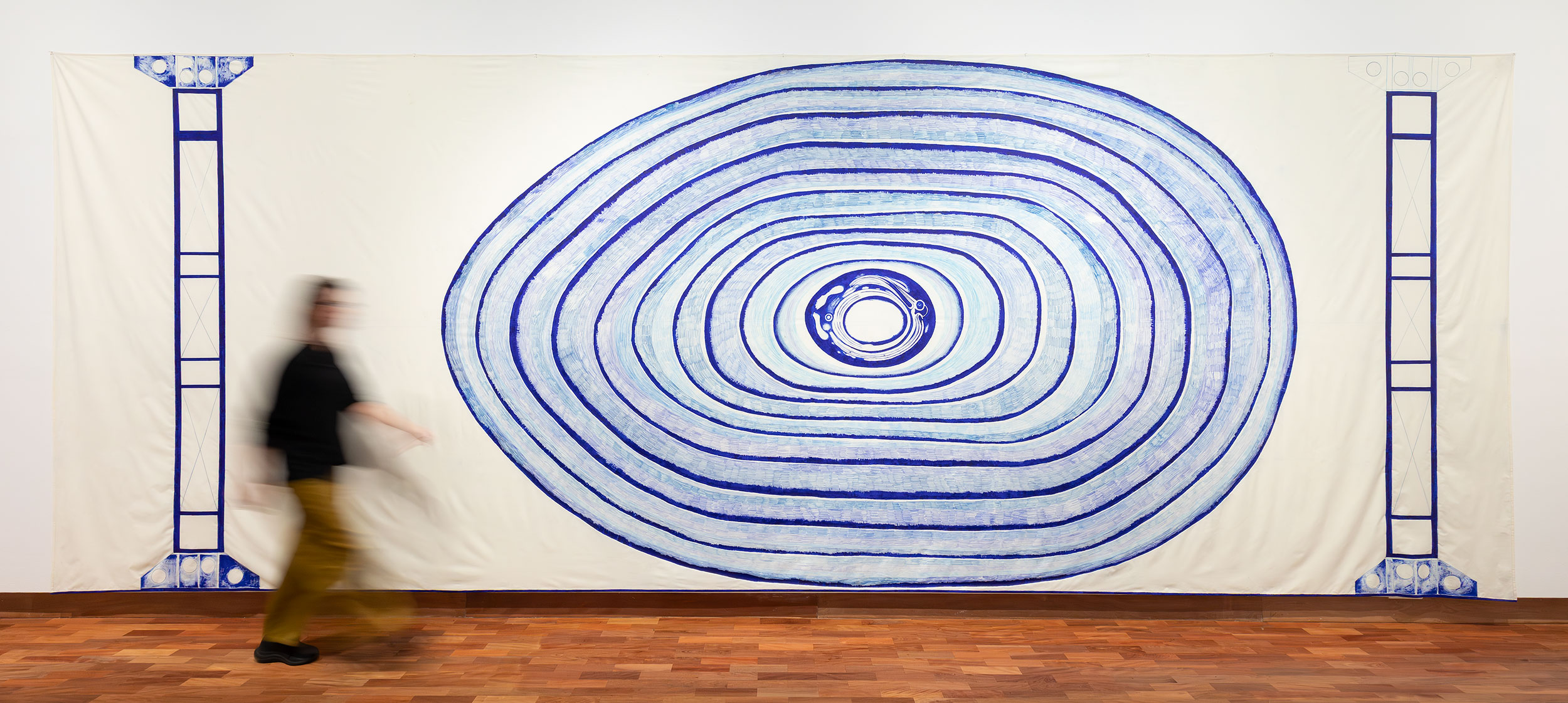 Eduardo Navarro: egg temple (Fig. 8)